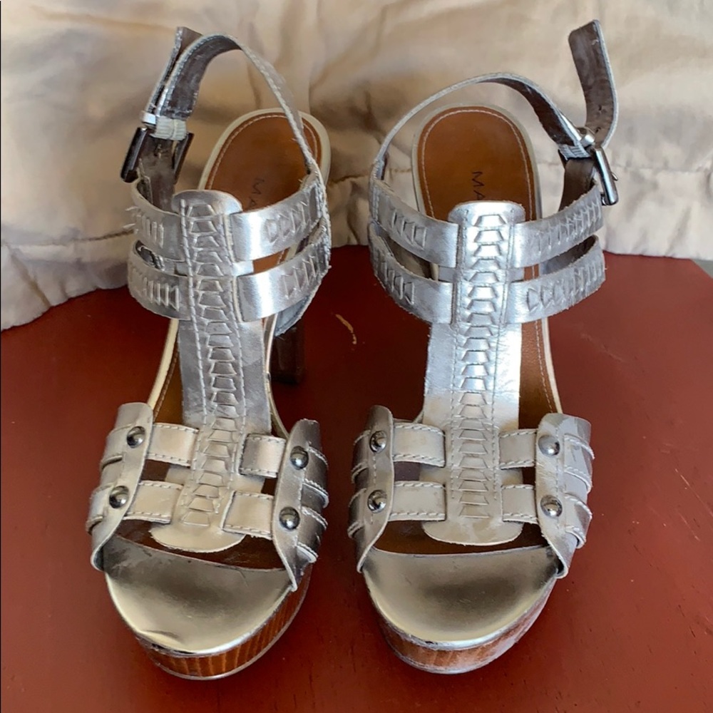 Marc Fisher platform Heels 7 1/2